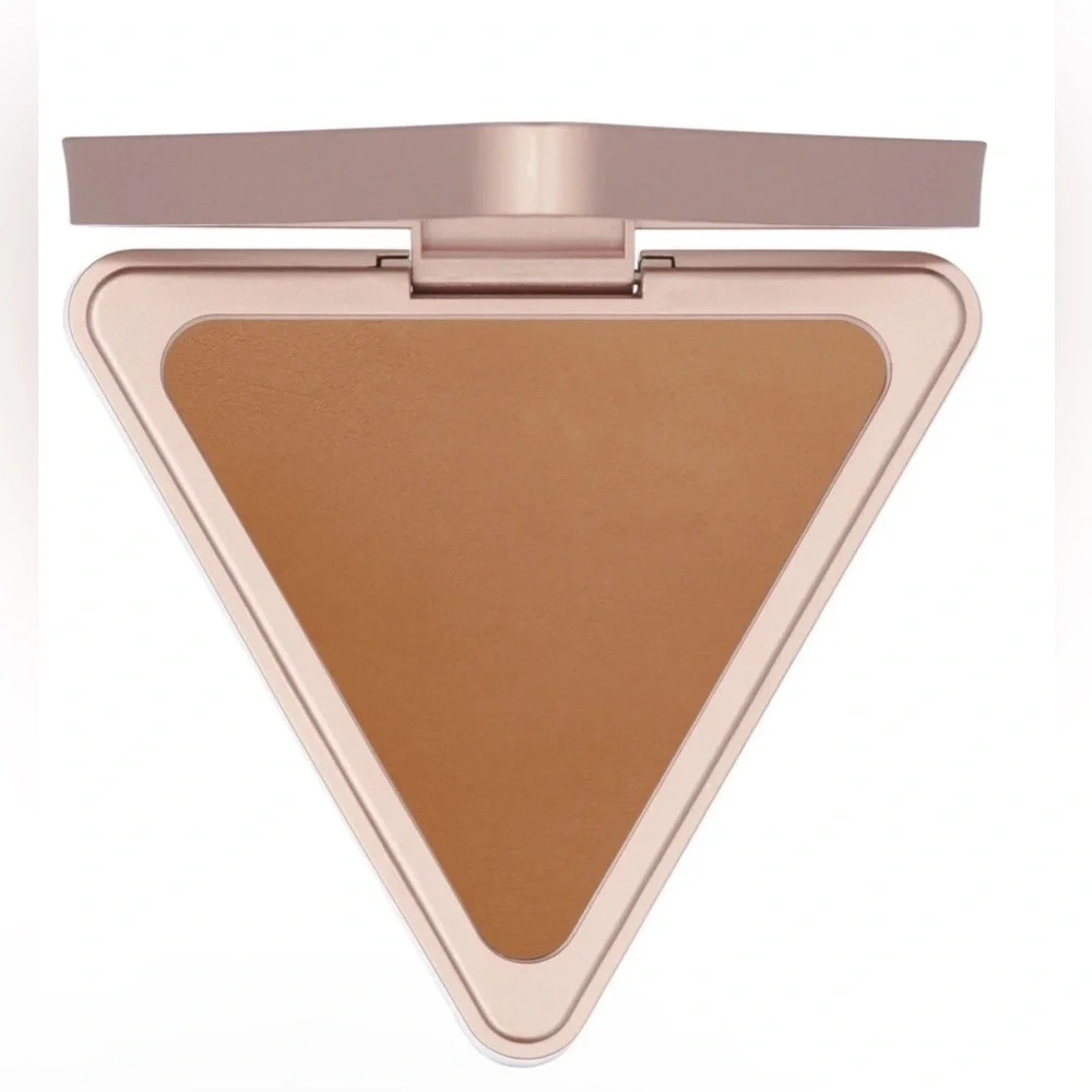 LYS Beauty No Limits MATTE BRONZER ~MOTIVATE (LIGHT)